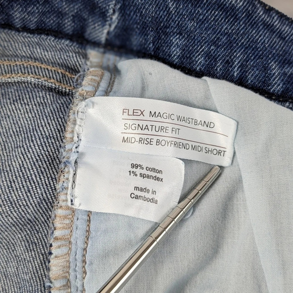 Lane Bryant FLEX magic waistband Signature Fit mid rise boyfriend midi short - Picture 4 of 12